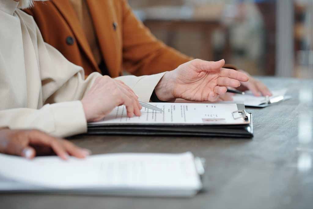 Reading CV and asking question at job interview